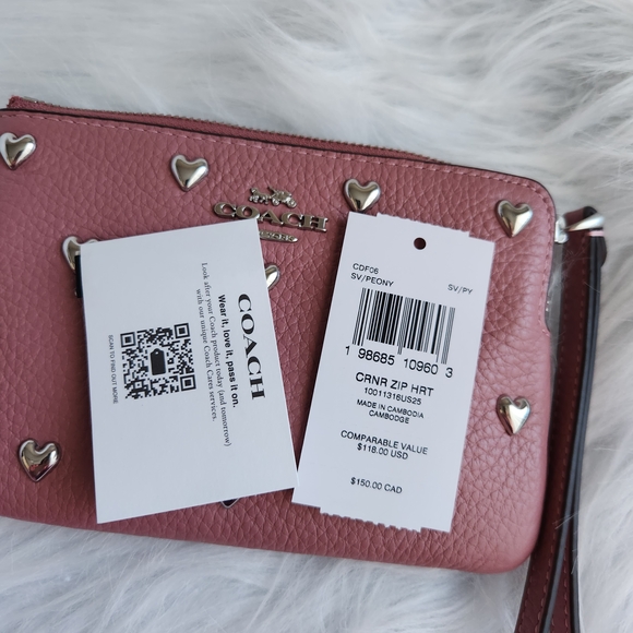 Coach Mauve Wristlet with Silver Heart Accents - Picture 4 of 7